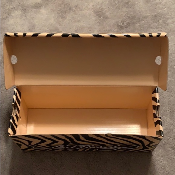 Ed Hardy Box Only - Picture 6 of 6